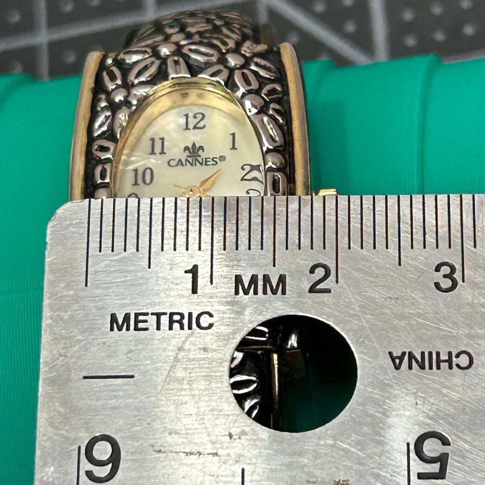 Cannes quartz watch